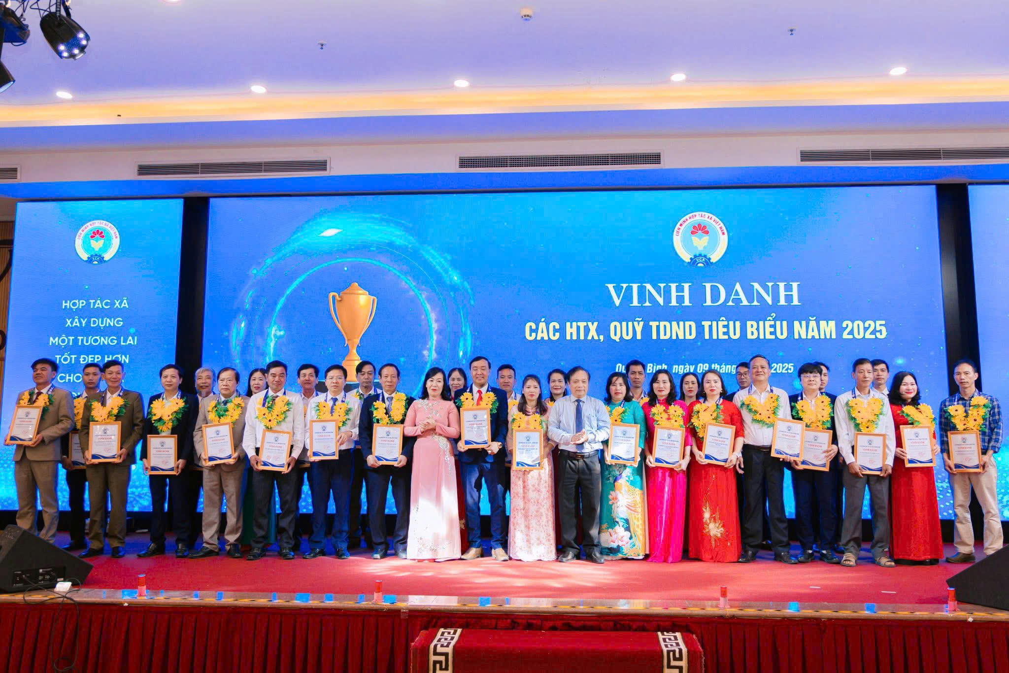 Vinh danh các HTX, Quỹ TDND tiêu biểu năm 2025